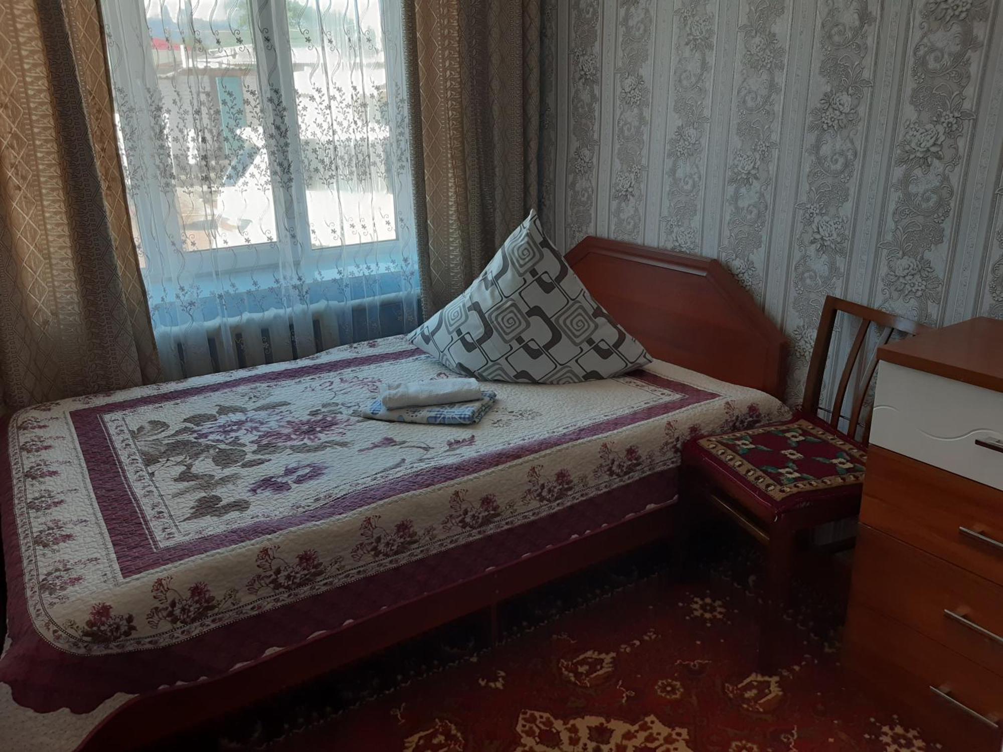 Guest House Lola Kochkor Bagian luar foto