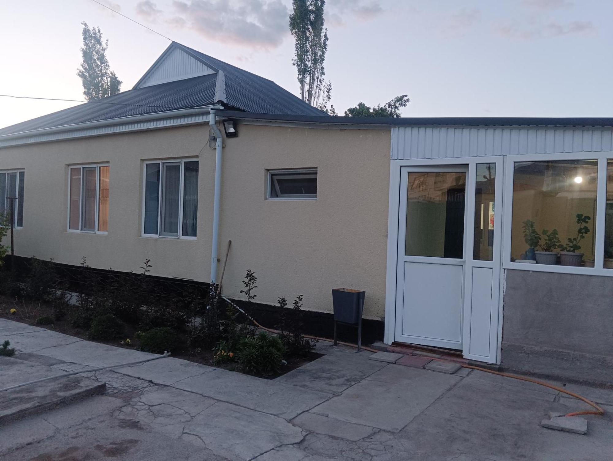 Guest House Lola Kochkor Bagian luar foto
