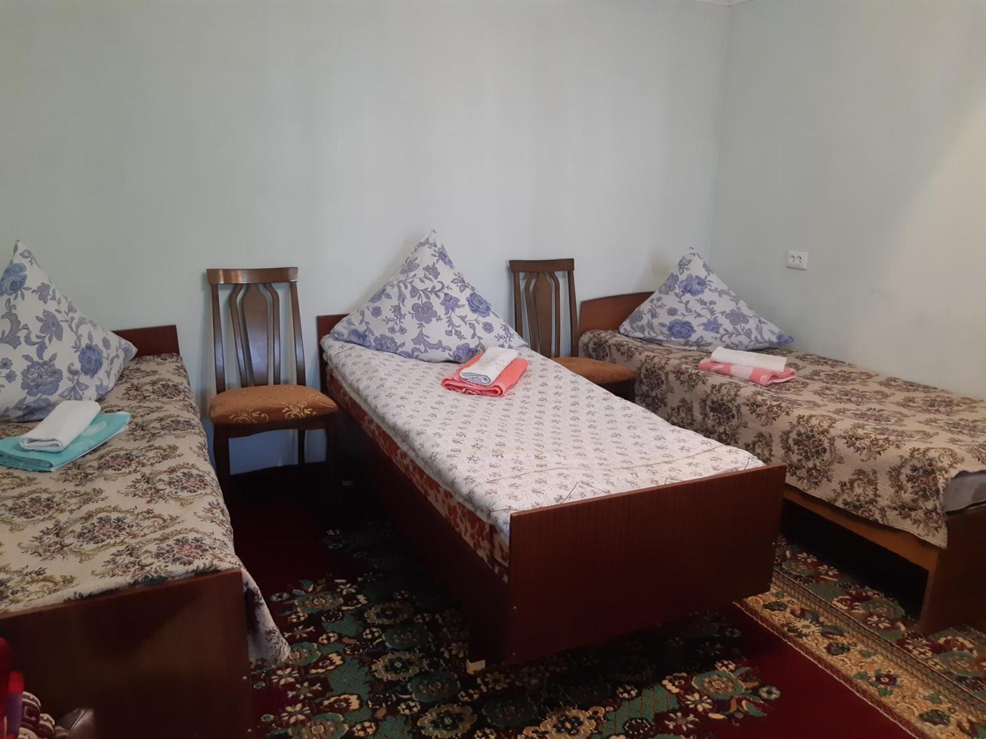 Guest House Lola Kochkor Ruang foto