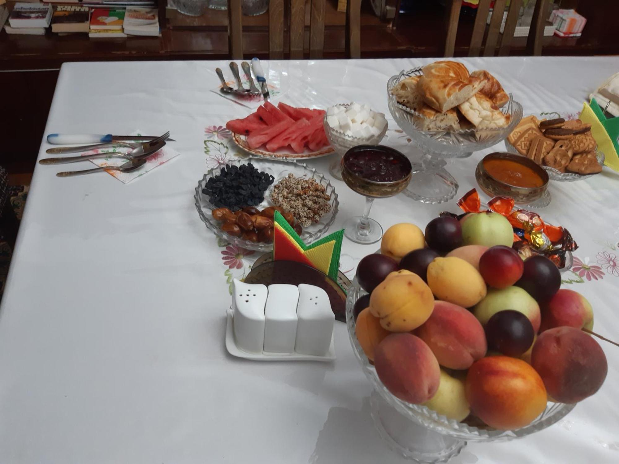 Guest House Lola Kochkor Bagian luar foto