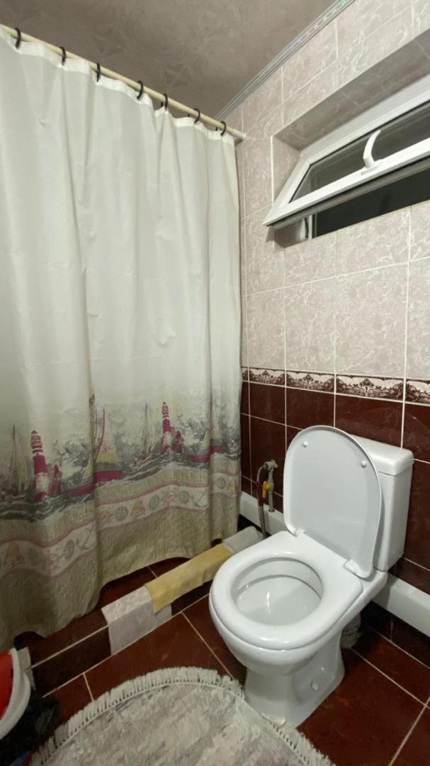 Guest House Lola Kochkor Bagian luar foto